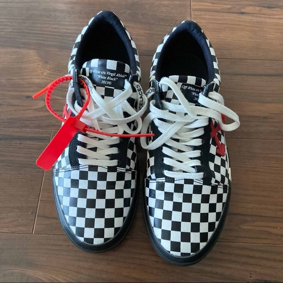 Men’s Off-White Shoes - Picture 3 of 7